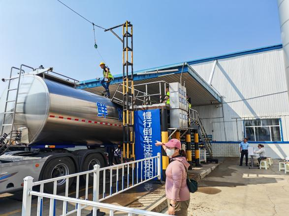 赤峰市精心部署农业农村部2025年生鲜乳质量安全监测抽样与道路运输工作圆满完成