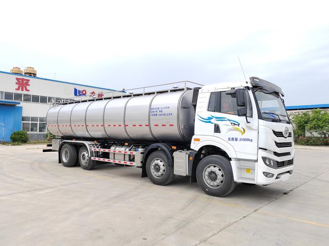 青岛解放4桥鲜奶运输车197立方